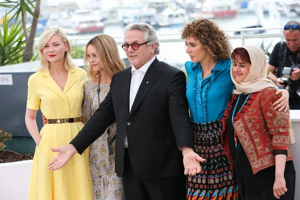 Cannes França Maio Kirsten Dunst Vanessa Paradis George Miller Valeria — Fotografia de Stock