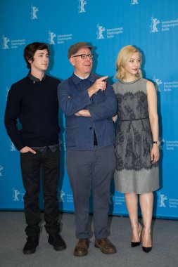 James Schamus, Sarah Gadon, Logan Lerman. Fotoğraf: Öfke filmi prömiyeri. 2016 Berlin Film Festivali. 14 Şubat 2016, Berlin, Almanya. 