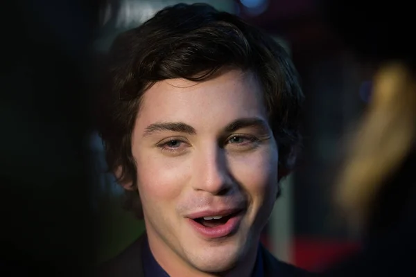 Berlin Deutschland Februar Logan Lerman Besucht Die Empörung Premiere Während — Stockfoto