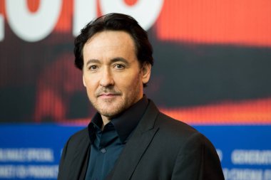 Berlin, Almanya - 16 Şubat 2016: Aktör John Cusack, Berlin Grand Hyatt Hotel 'de düzenlenen 66. Berlinale Uluslararası Film Festivali sırasında' Chi-Raq 'basın toplantısına katıldı.. 
