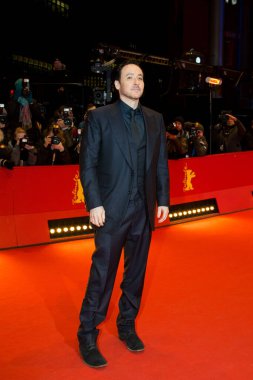 Berlin, Almanya - 16 Şubat 2016: Aktör John Cusack, Berlin 'deki 66. Berlinale Uluslararası Film Festivali Berlin' de 16 Şubat 2016 'da Berlin, Almanya' da düzenlenen 'Chi-Raq' galasına katıldı.