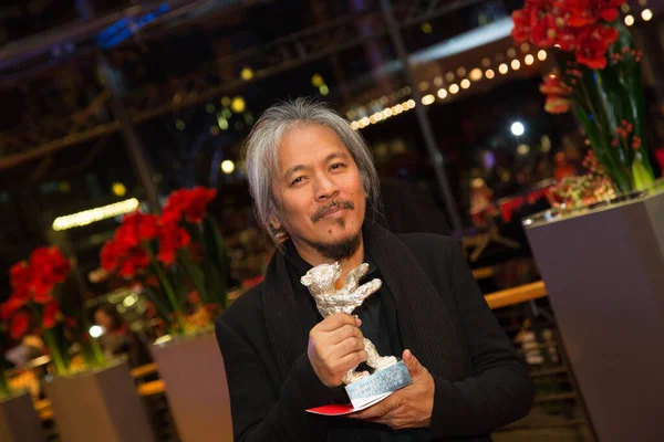 Berlin Germany February Lav Diaz Poses Award Silver Bear Alfred — Stok fotoğraf