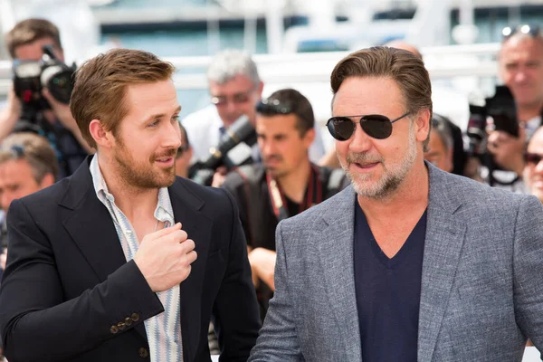 Ryan Gosling Russell Crowe Nice Guys Fotózásán Vesz Részt Cannes — Stock Fotó