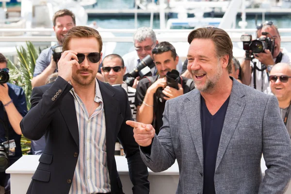 Ryan Gosling Russell Crowe Cannes Festivali Ndeki Adamlar Fotoğraf Çekimine — Stok fotoğraf