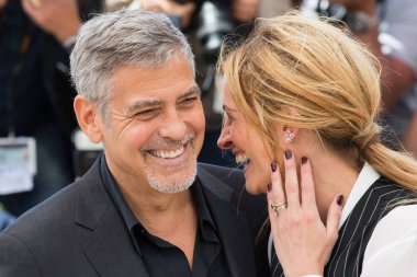 CANNES, FRANCE - MAY 12: George Clooney, Julia Roberts attend the 