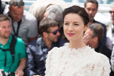 CANNES, FRANCE - 12 Mayıs 2016 'da Fransa' nın Cannes kentinde düzenlenen 69. Cannes Film Festivali 'nde Caitriona Balfe 