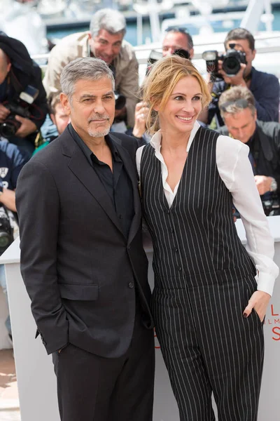 Cannes Francia Mayo George Clooney Julia Roberts Asisten Photocall Monstruo — Foto de Stock