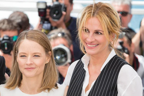 Cannes Francia Mayo Jodie Foster Julia Roberts Asisten Photocall Monstruo —  Fotos de Stock