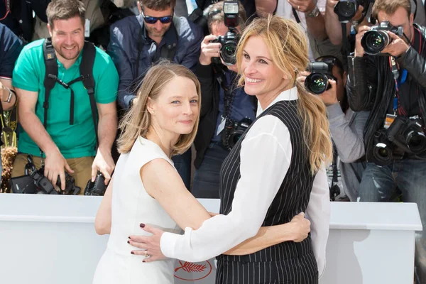 Cannes Francia Mayo Julia Roberts Jodie Foster Asisten Photocall Monstruo —  Fotos de Stock