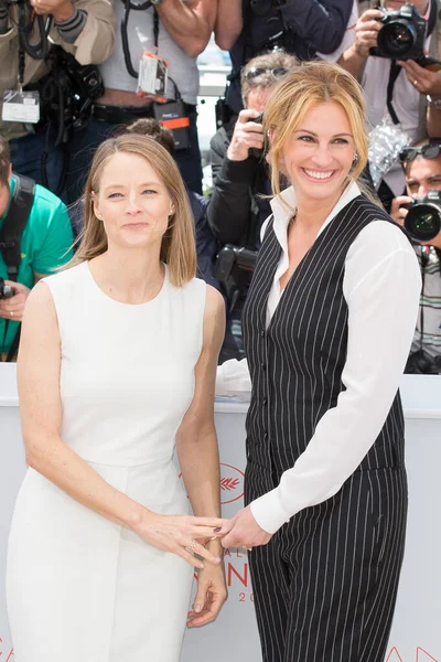 Cannes Francia Mayo Julia Roberts Jodie Foster Asisten Photocall Monstruo —  Fotos de Stock