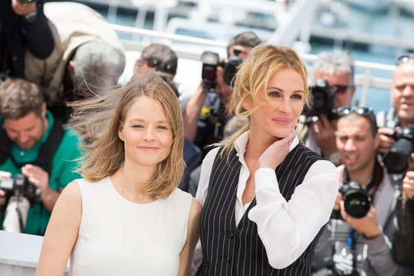 Cannes Francia Mayo Julia Roberts Jodie Foster Asisten Photocall Monstruo —  Fotos de Stock