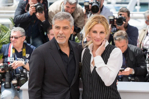 Cannes Francia Mayo George Clooney Julia Roberts Asisten Photocall Monstruo —  Fotos de Stock