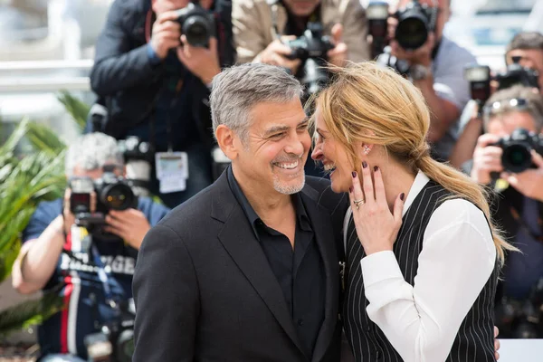 Cannes France 5月12日 ジョージ クルーニー ジュリア ロバーツ2016年5月12日 フランス カンヌのパレ フェスティバルで開催された第69回カンヌ映画祭の — ストック写真