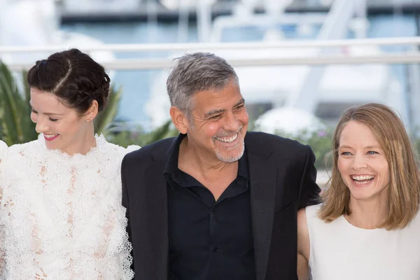 Kannes France May George Clooney Caitriona Balfe Jodie Foster Deltar – stockfoto