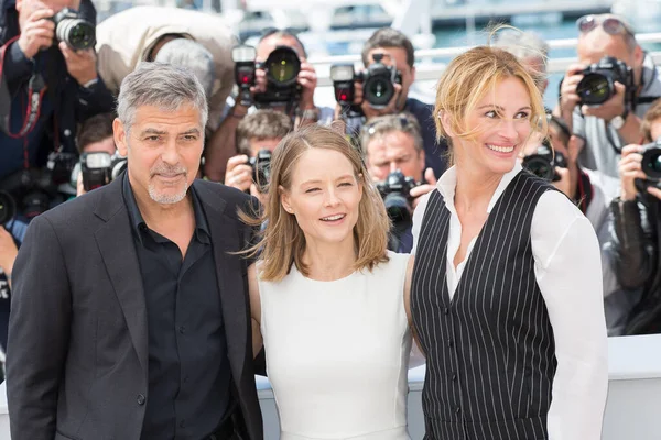 Cannes フランス 5月12日 George Clooney Julia Roberts Jodie Fosterが2016年5月12日にフランス カンヌのパレ — ストック写真