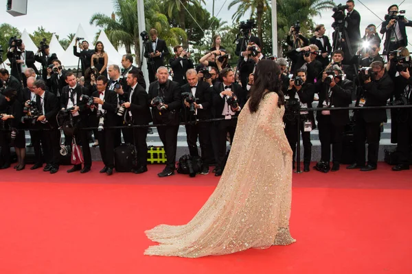 Cannes France Mai Aishwarya Rai Assiste Projection Slack Bay Loute — Photo
