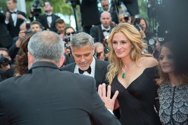 Cannes France Μαΐου Amal Clooney George Clooney Julia Roberts Παρευρίσκονται — Φωτογραφία Αρχείου