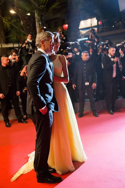 Cannes France May Amal Clooney George Clooneyは 2016年5月12日にフランス カンヌのパレ フェスティバルで開催された第69回カンヌ映画祭で — ストック写真