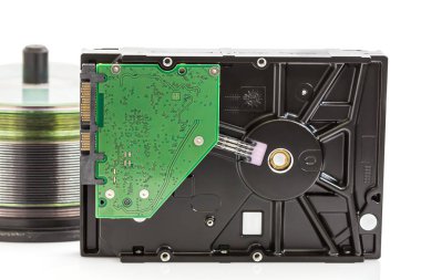 Sabit disk ve dvd diskleri 