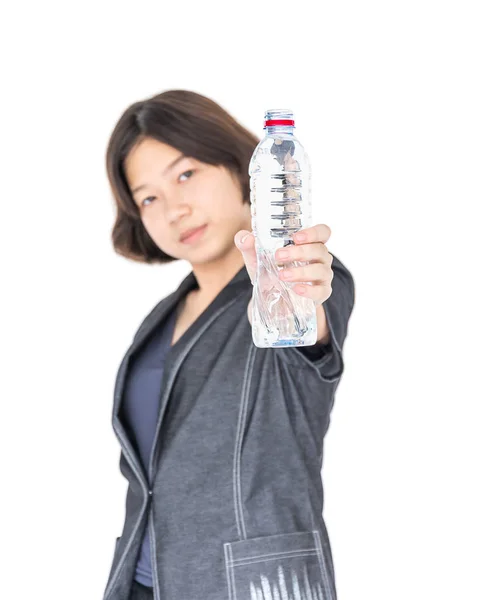 Asiática mujer hold embotellada agua en blanco —  Fotos de Stock