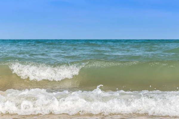 Wave on the sea coast line — Stock Photo, Image
