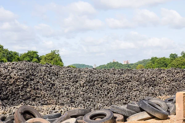 Heap of old tires — Stock Photo, Image