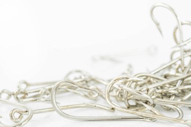 Bir beyaz balık oltaya yığını