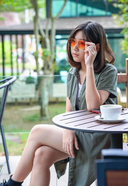 Pretty Woman Sitting Cafe Terrace Coffee Cup — Stock Photo, Image