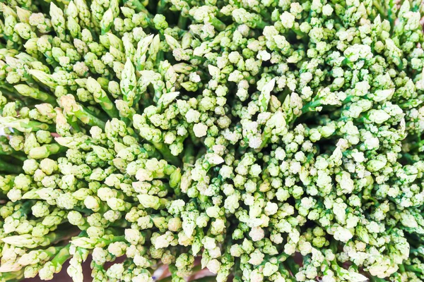 Top View Fresh Raw Green Organic Asparagus Bundles Sale Fresh — Stock Photo, Image