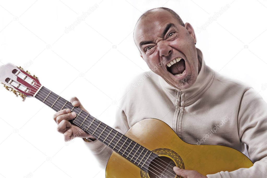 plays the classic guitar