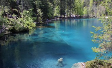 Blausee ya da Mavi Göl, Kandersteg, Switzerlan