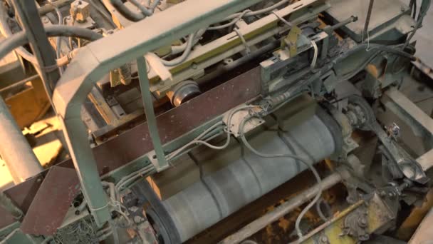 Widok z góry zautomatyzowane maszyny ładuje cegły — Wideo stockowe