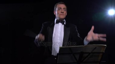 İletken bir orkestra duygusal Kapellmeister