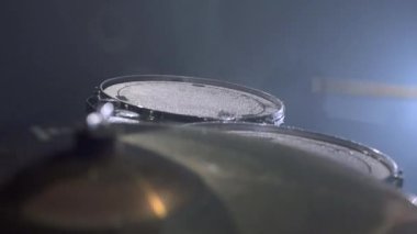 Serin davul kiti dumanlı Studio görünümünü