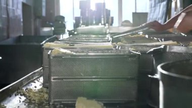 Paketlenmiş ürünler süt tesisi