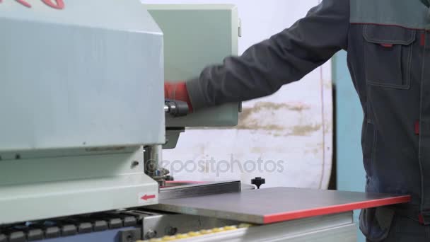 Вид режущего оборудования в рабочем положении — стоковое видео