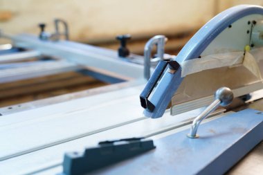 Çizgili kenar üretimi için ekipman