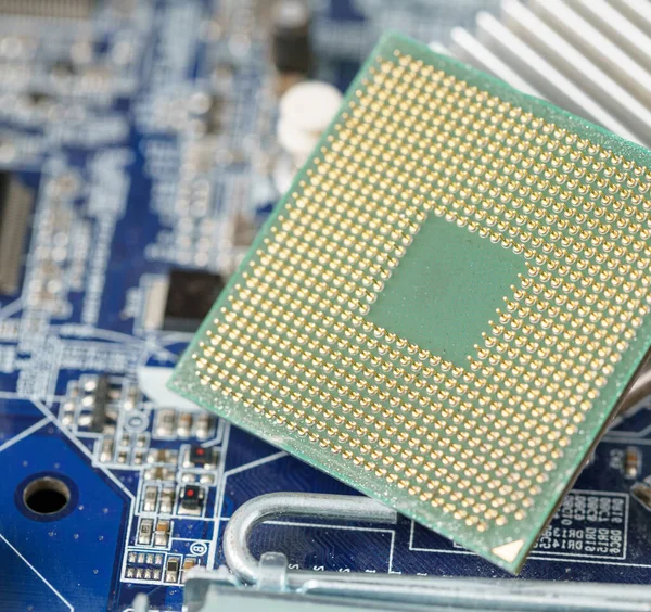 Foto ravvicinata della CPU sulla scheda madre del computer portatile — Foto Stock