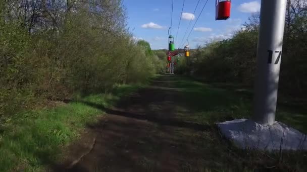 Teleférico en el parque , — Vídeo de stock