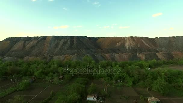 Despejos de rocha de Quarries — Vídeo de Stock