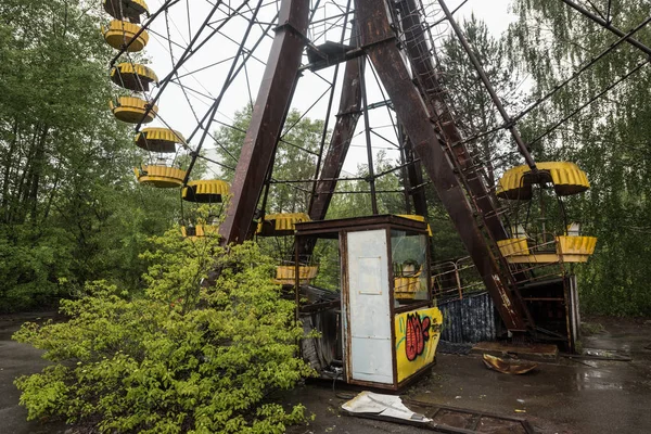 Ferris wheel in Pripyat park — Stock Photo, Image