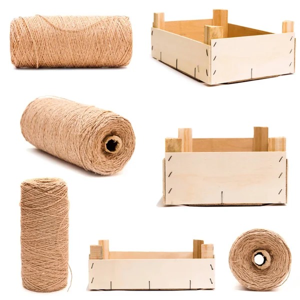 Drewniane pudełko pusty i roll sznurka — Zdjęcie stockowe