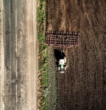 Alan, en iyi görünümü sürme traktör
