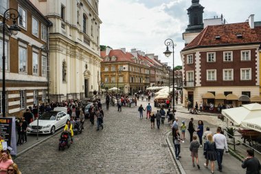 Varşova bir sokakta görüntülemek