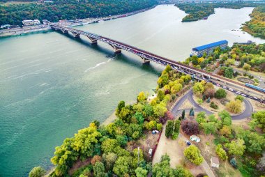 Dnipro ve Kiev içinde köprüden hava fotoğrafı