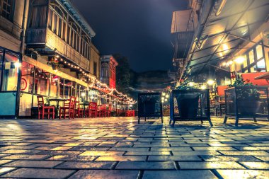 Tiflis café'de gece güzel görünümü