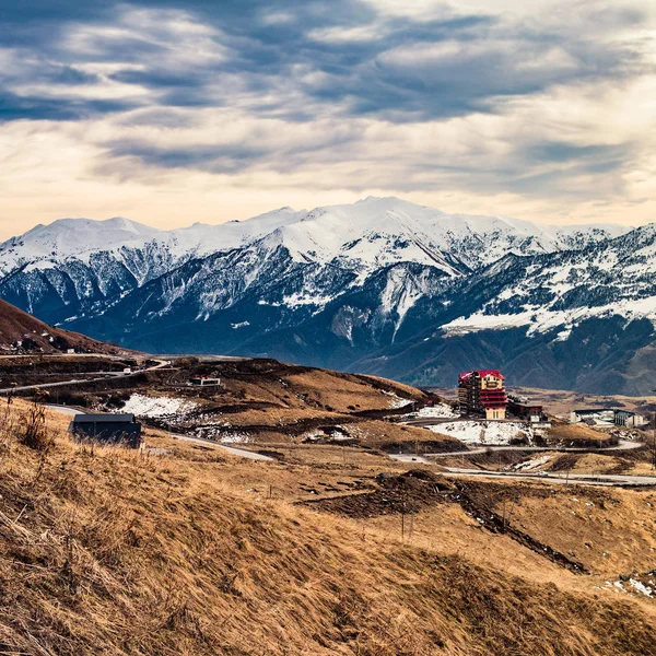 Hermosas montañas en Georgia — Foto de Stock