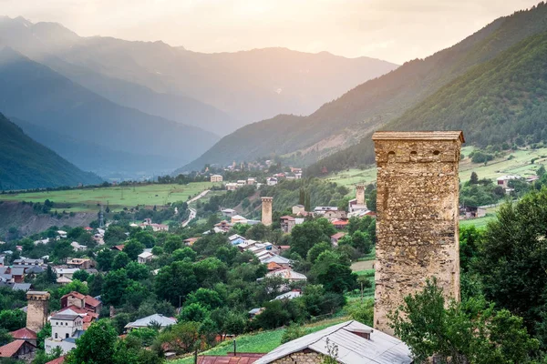 Paesaggio con torre Svan — Foto Stock