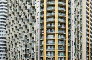 Windows multistorey gün içinde inşa