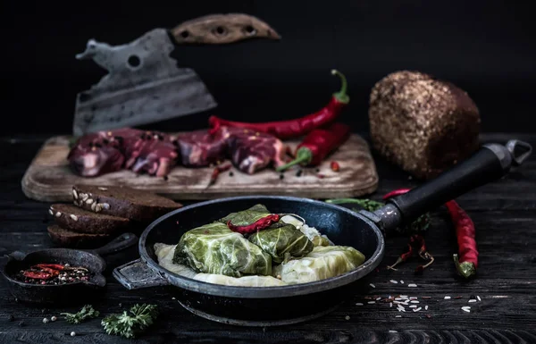 Traditionelle ukrainische Mahlzeit namens golubtsi — Stockfoto